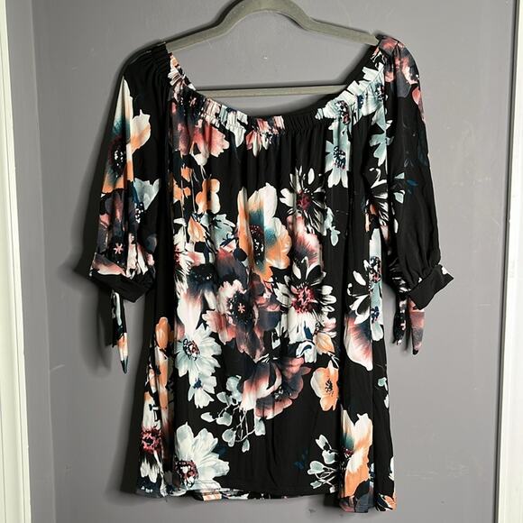 Pink Blush Maternity Black Floral Off Shoulder Top Slit Sleeves Size Medium - Picture 6 of 8